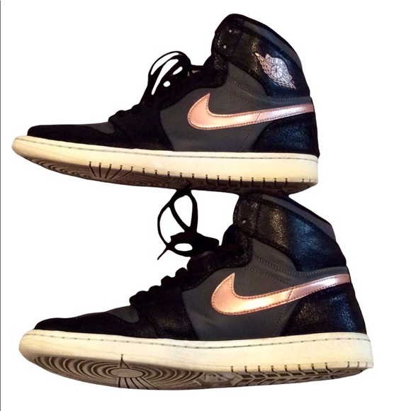 VINTAGE JORDANS. Excellent condition. - Picture 3 of 6